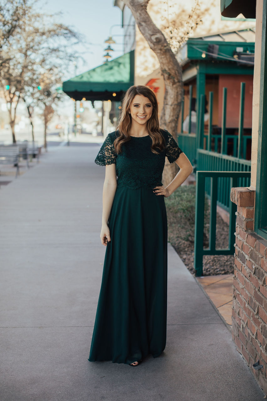 green emerald velvet dress Velvi - Alances Maxi Dress - Emerald Green Tulle - Final Sale main image 1