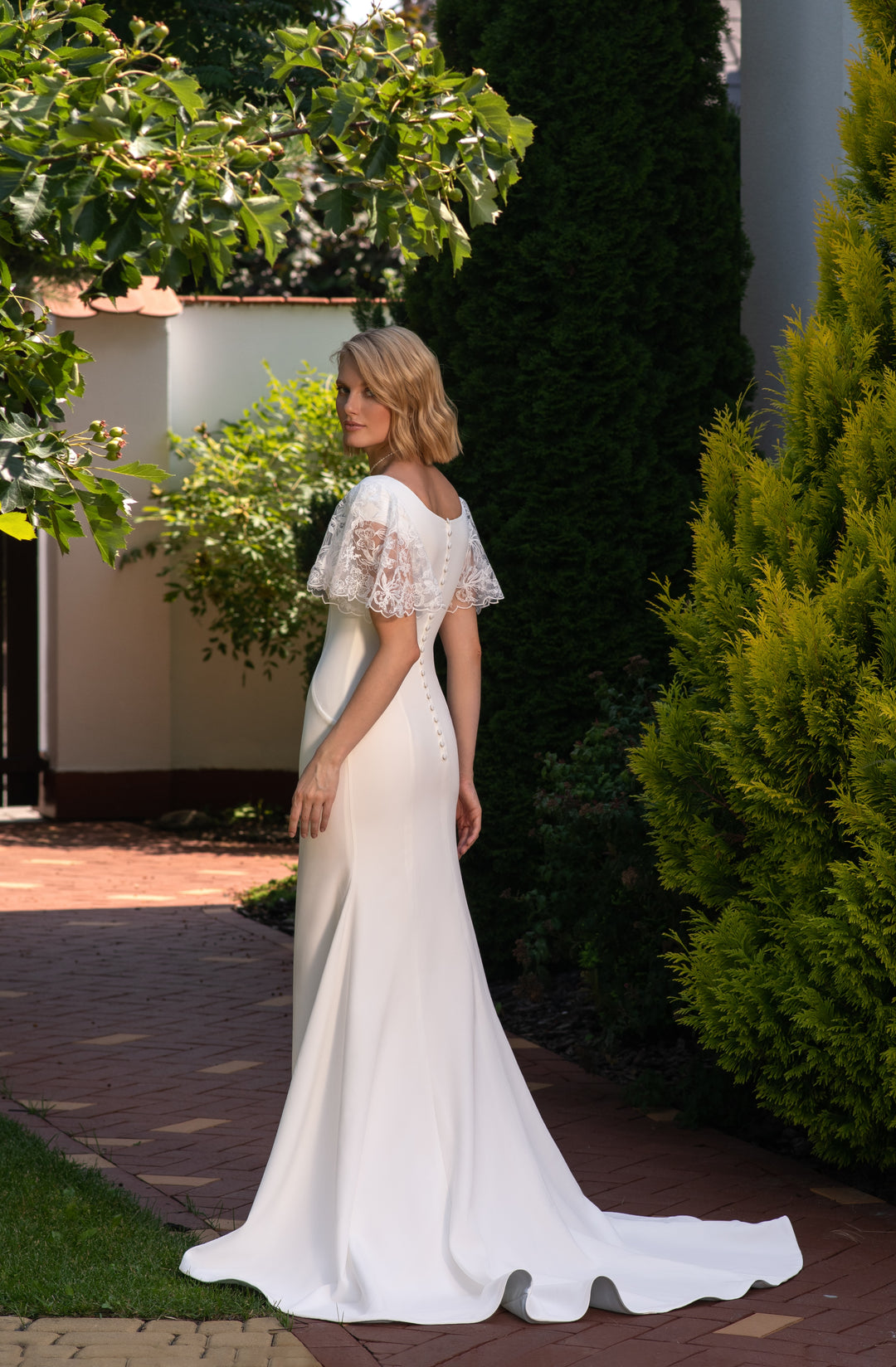 baylor modest wedding dress back